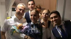 Wanita Kongo Lahirkan Bayinya di Pesawat saat Penerbangan ke Istanbul