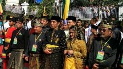 Presiden Jokowi Terima Gelar Adat Riau Datuk Seri Setia Negara