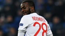 3 Klub Raksasa Inggris Berebut Tanda Tangan Gelandang Muda Lyon