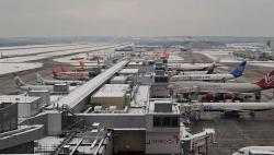 Penerbangan ke London Dialihkan ke Paris dan Amsterdam akibat Drone