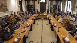 Dijamu Nasi Bakar Cakalang, Prabowo: Intel Pak SBY Masih Tajam