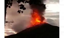 Awas Hoaks, PVMBG: Gunung Anak Krakatau Tetap Berstatus Waspada