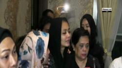 Gelar Tahlilan, Istri Herman Gitaris Seventeen Tak Henti Meneteskan Air Mata