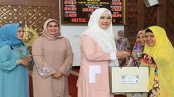Perempuan Keren Jatim Dukung Jokowi karena Terima Banyak Manfaat