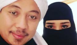 Opick Ajak Bebi Silvana Bulan Madu ke Pengungsian Palestina