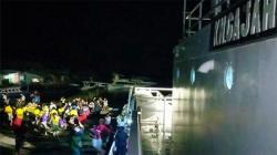 Terjebak Badai, 93 Turis China di Minahasa Utara Dievakuasi Bakamla