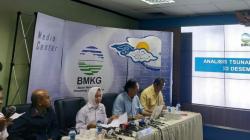 BMKG Pantau Aktivitas Gunung Anak Krakatau Antisipasi Tsunami Susulan