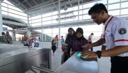 KMT dan Kartu Bank Sementara Tak Berlaku, KRL Gunakan Tiket Kertas