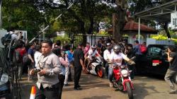 Tiru Jokowi, Rombongan Sekjen Koalisi Datang ke KPU Naik Motorsport