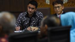 Zumi Zola Menanti Vonis Hari Ini