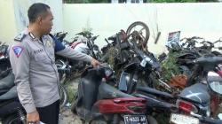 Mabuk, 3 Pemotor Tabrak Truk di Jalur Cikopo-Purwakarta, 2 Orang Tewas