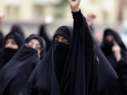 Perempuan Saudi Bakal Terima Konfirmasi Perceraian Lewat Pesan Teks