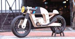 Unik, Pria Afrika Selatan Bangun Sepeda Motor Anak dari Kayu