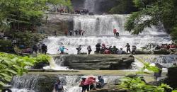 Eksotisme Curug Nangga, Air Terjun 7 Tingkat yang Mirip Niagara Mini