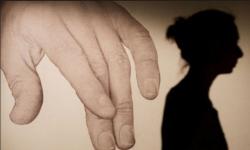 Pria Ini Dihukum 33 Tahun Penjara karena Perkosa 2 Putrinya Selama 14 Tahun