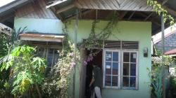 Evakuasi Wanita Berbobot 350 Kg, Tim RSUD Harus Bongkar Pintu Rumah