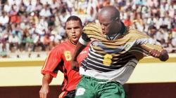 Mantan Bintang Afrika Selatan dan Bari Phil Masinga Meninggal