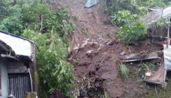 Diguyur Hujan Semalaman, 2 Wilayah di Kota Manado Diterjang Longsor