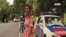 Ditilang Tak Pakai Helm, Waria di NTB Rayu Petugas