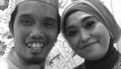 Ustaz Maulana Kenang Kesederhanaan Istri di Pemakaman
