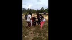 Viral, Video Remaja Putri Melakukan Tarung Bebas di Merangin