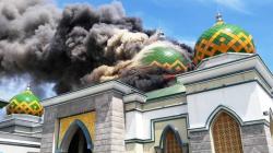 Diduga Akibat Percikan Las, Masjid Agung Belopa Terbakar Selasa Siang