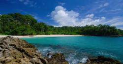 Indahnya Pantai Teluk Hijau Banyuwangi, Mirip Maya Bay di Thailand