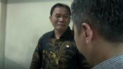 Viral Anggota DPR Nangis saat Sidak Barang Bagasi di Bandara Juanda