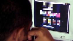 Parah, Guru Perempuan Berhubungan Seks dengan Siswanya Sambil Disaksikan Suami