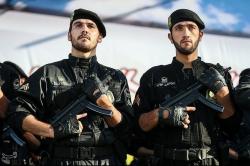 3 Polisi Luka saat Menjinakkan Bom di Wilayah Separatis Iran