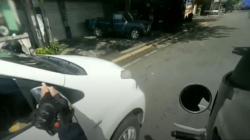 Viral Pemotor ABG Ugal-Ugalan Pukuli Spion Mobil di Jalan Denpasar