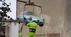 Terparkir 35 Tahun, Mobil Klasik Ini Terjual Rp9 Miliar