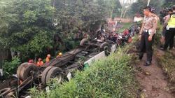Bus Kramat Jati Terguling di Jalan Bypass Cicalengka, 2 Tewas