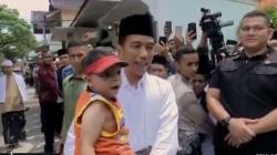 Jokowi Gendong Rafi Bocah Berkebutuhan Khusus Bikin Haru Warga Cianjur