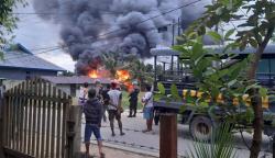 Bentrok Antarwarga di Kota Sorong Papua, 3 Rumah Dibakar