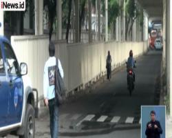 Kurang Sosialisasi, Pejalan Kaki Masih Lewati Kolong Jembatan Skybridge Tanah Abang