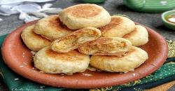 Berkreasi Membuat Bakpia Renyah Isi Keju ala Rumahan