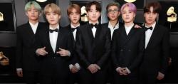 Kenakan Karya Desainer Korsel, BTS Tampil Keren di Grammy Awards 2019