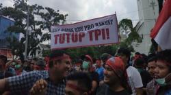 Ratusan Pengemudi GrabCar di Medan Demo Desak Pemprov Tutup PT TPI<