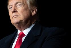 Sindir Hari Revolusi Iran, Trump: 40 Tahun Penindasan dan Kegagalan