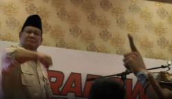 Kampanye di Grobogan, Prabowo Berjoget Sambil Ledek Wartawan