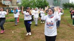 Caleg Perindo Ajak Warga Bekasi Utara Sehat dengan Senam Zumba