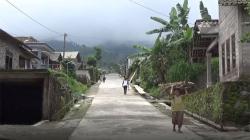 Gunung Merapi Luncurkan Awan Panas, Desa di Boyolali Diguyur Hujan Abu