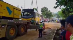 Bus Karyawan PT Vale di Luwu Timur Terguling, Belasan Luka dan 1 Tewas