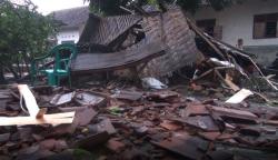 Ratusan Rumah di Jombang Rusak Parah Diterjang Puting Beliung, 1 Luka