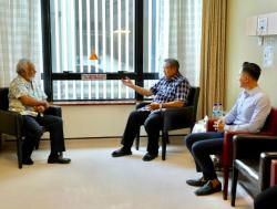 Xanana Gusmao Jenguk Ani Yudhoyono di Singapura