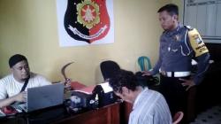 Paksa Istri Mengaku Selingkuh, Suami di Jember Ancam Pakai Celurit