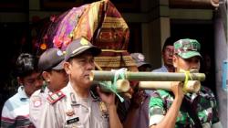 Isak Tangis Warnai Pemakaman 3 Pendaki yang Tewas di Gunung Tampomas