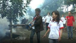 3 Warga Kena DBD, Perindo Fogging Perumahan Griya Mijen Semarang
