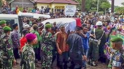 Isak Tangis Iringi Pemakaman Sertu Mirwariyafin, Korban Penembakan KKB